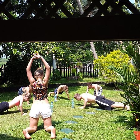 Grand Villa ヒッカドゥワ エクステリア 写真
