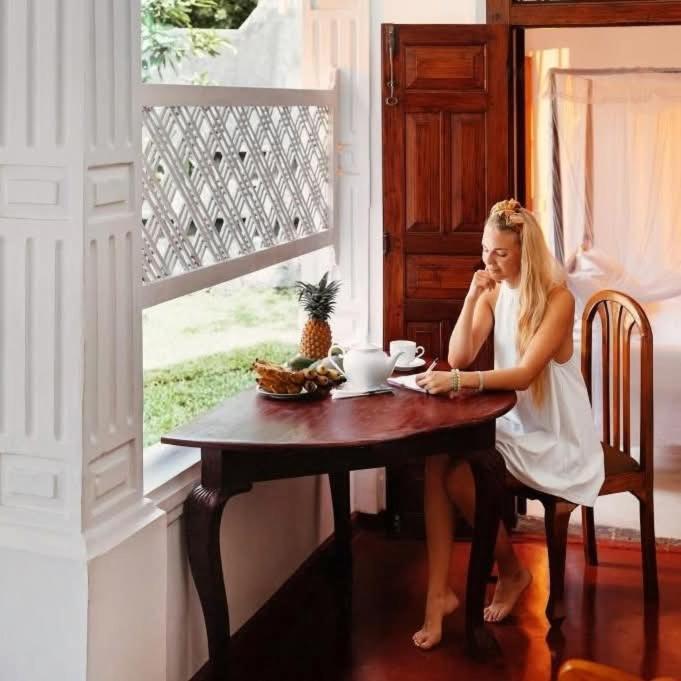 Grand Villa ヒッカドゥワ エクステリア 写真
