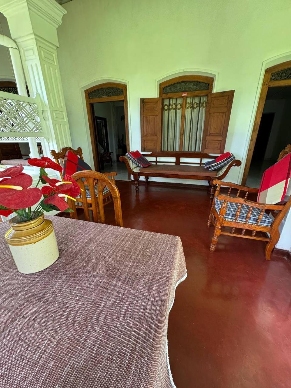 Grand Villa ヒッカドゥワ エクステリア 写真